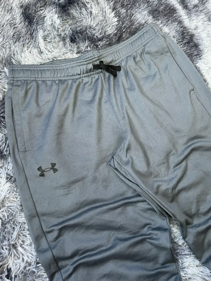 Pantalón Jogger Deportivo Under Armour Gris - 2