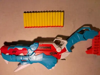 Lanzador Nerf DinoSquad con dardos - miniatura 1