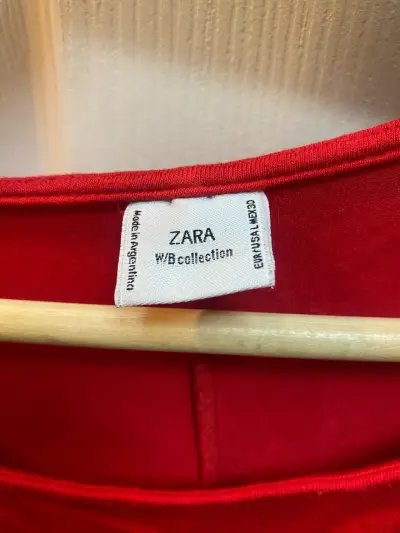 Blusa roja de manga larga Zara - miniatura 1