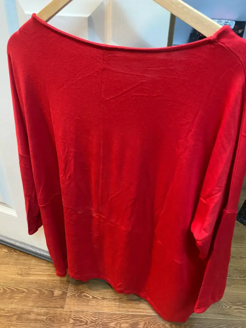 Blusa roja de manga larga Zara - 4