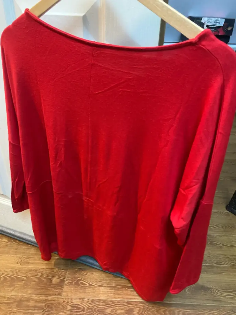 Blusa roja de manga larga Zara - 5