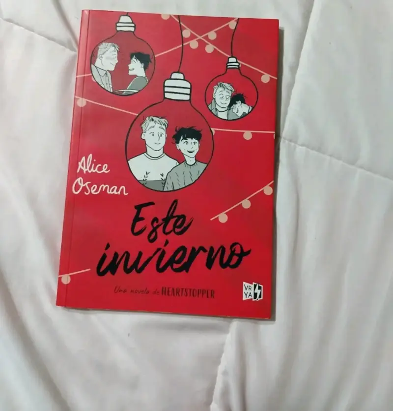 Colección de libros Heartstopper de Alice Oseman - 1
