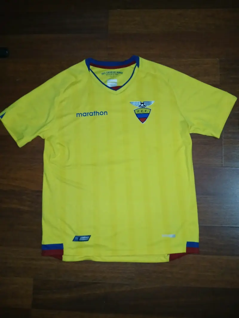 Camiseta de fútbol Ecuador Marathon amarilla - 1