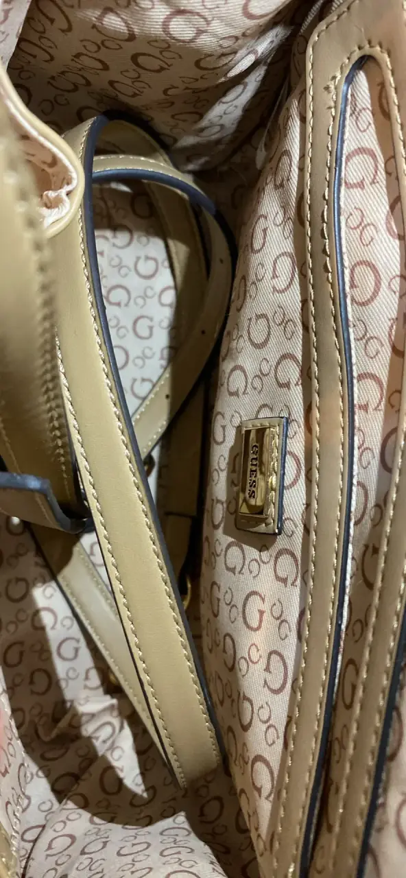 Bolso de mano Guess beige con logo - 3