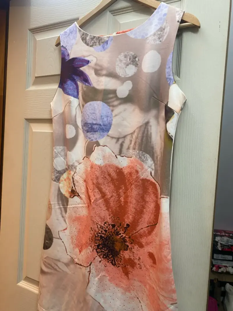 Vestido sin mangas con estampado floral - 2