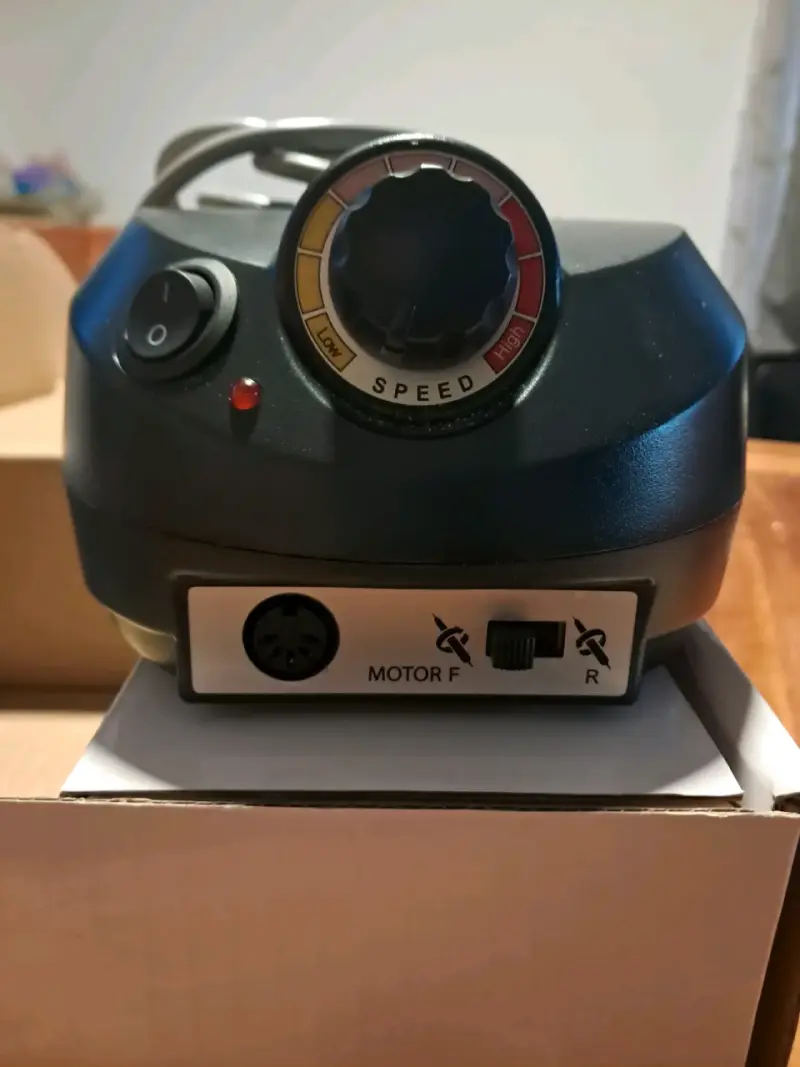 Torno para uñas eléctrico con control de velocidad - 3