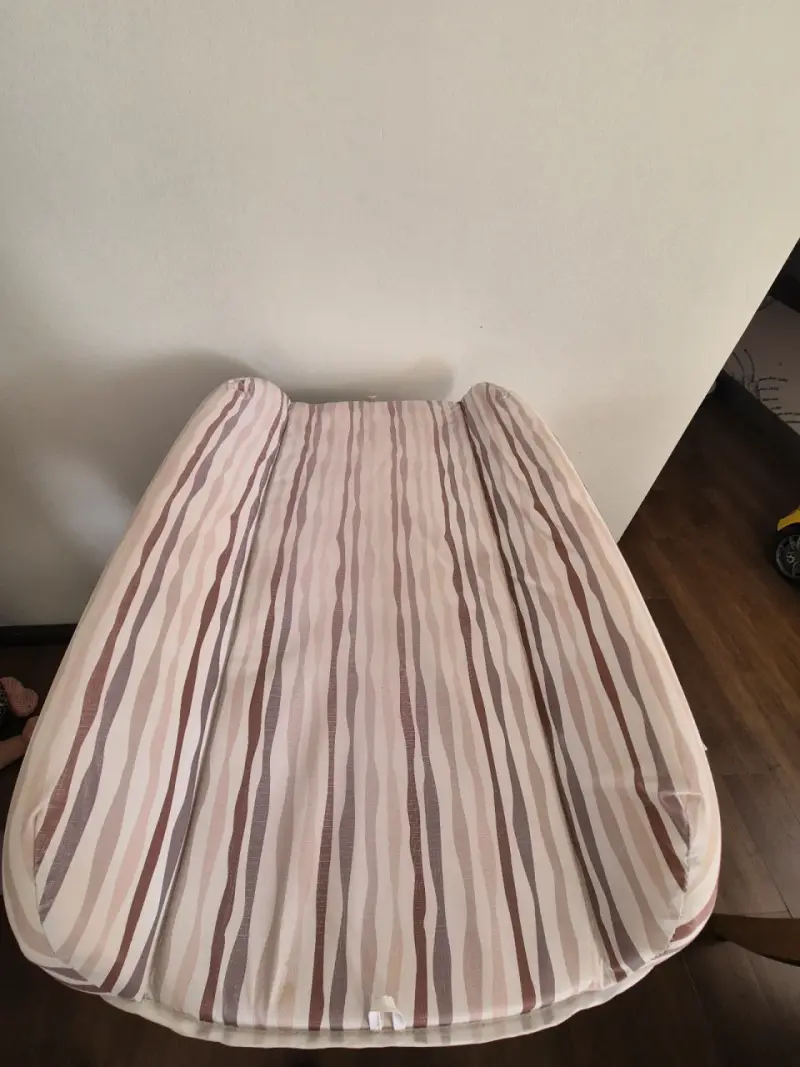 Mudador de bebé plegable con bañera integrada - 2