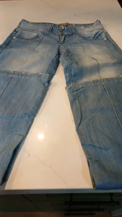 Jeans Efesis de mezclilla azul claro para mujer - miniatura 1