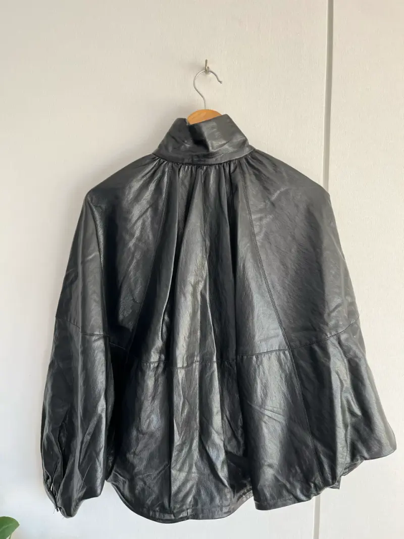 Chaqueta efecto piel Zara - 2