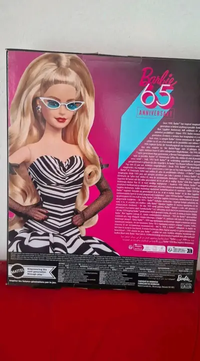 Muñeca Barbie 65 Aniversario Edición Especial - miniatura 2