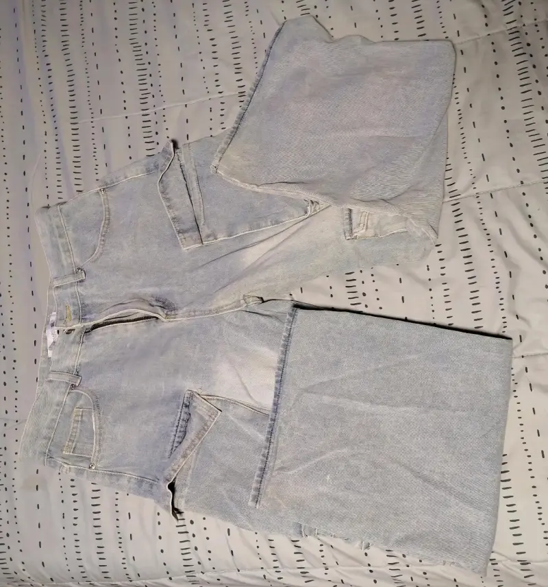 Jeans cargo de mezclilla desgastados para hombre - 3