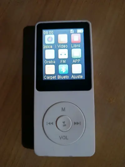 Reproductor MP3 portátil con auriculares y FM - miniatura 2
