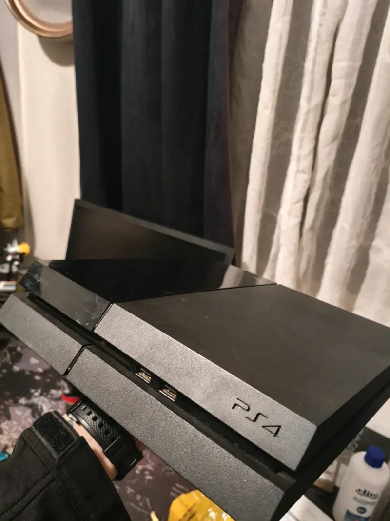 PS4 FAT PARA REPUESTO - 1
