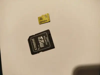 Consola portátil azul con pantalla táctil - miniatura 4