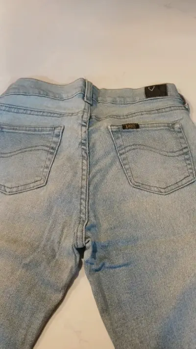Jeans Lee de mezclilla azul claro para mujer - miniatura 3