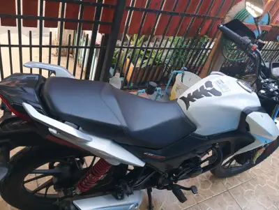 Casco de motocicleta FGN negro con visor - miniatura 2
