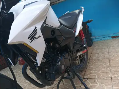 Casco de motocicleta FGN negro con visor - miniatura 6
