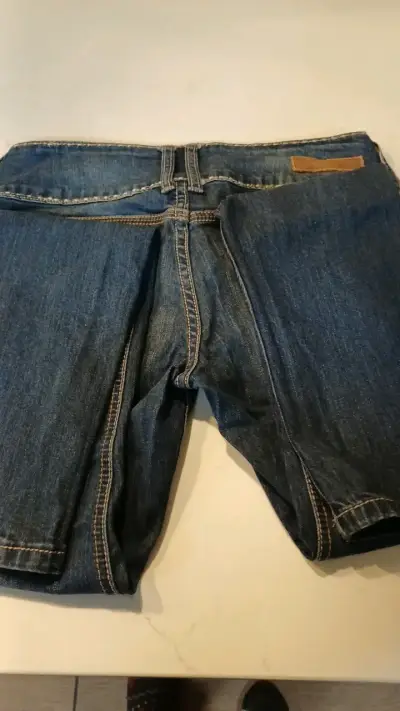 Jeans de mezclilla azul para mujer - miniatura 4