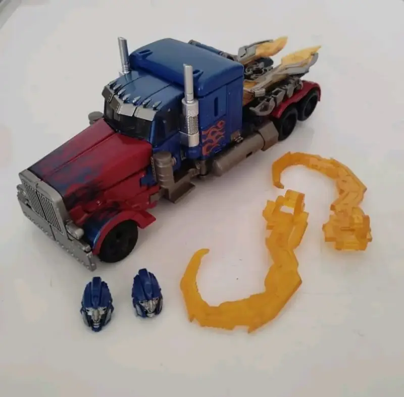 Figura de acción transformable Optimus Prime - 4