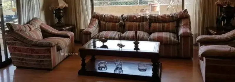 Juego de sala completo con sofá y sillones