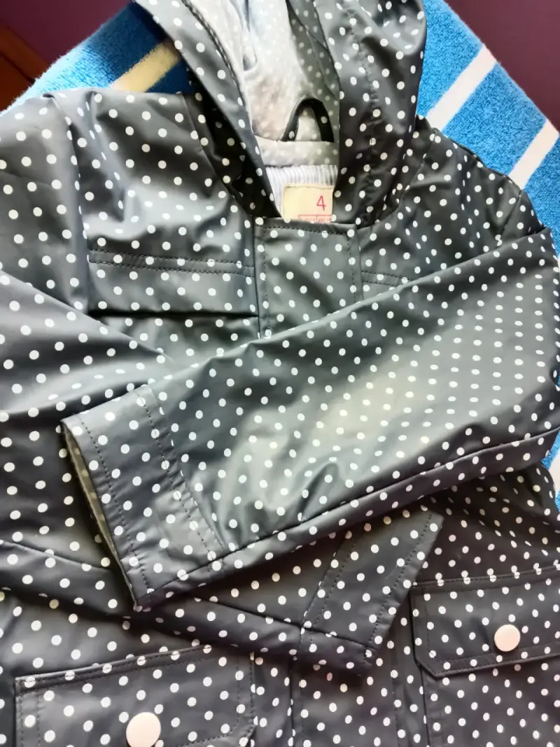 Chaqueta impermeable talla 4 - 2