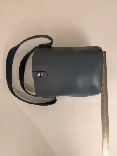 Bolso bandolera azul sintético - miniatura 2