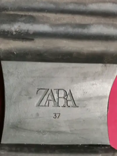Botas de cuero negras Zara con plataforma - miniatura 4