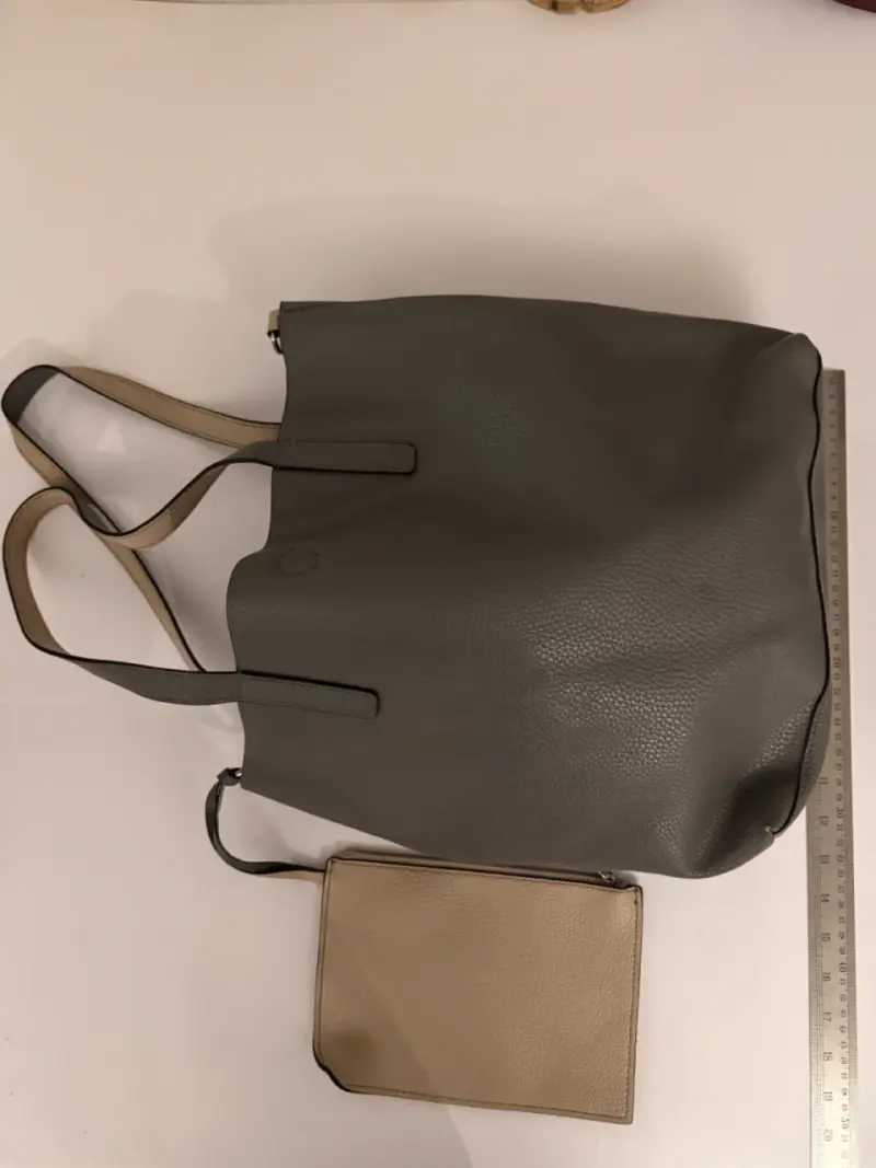 Bolso tote gris con monedero adicional - 2