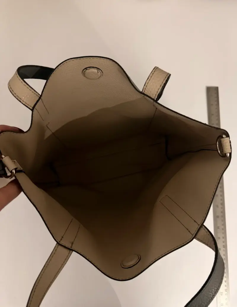 Bolso tote gris con monedero adicional - 3