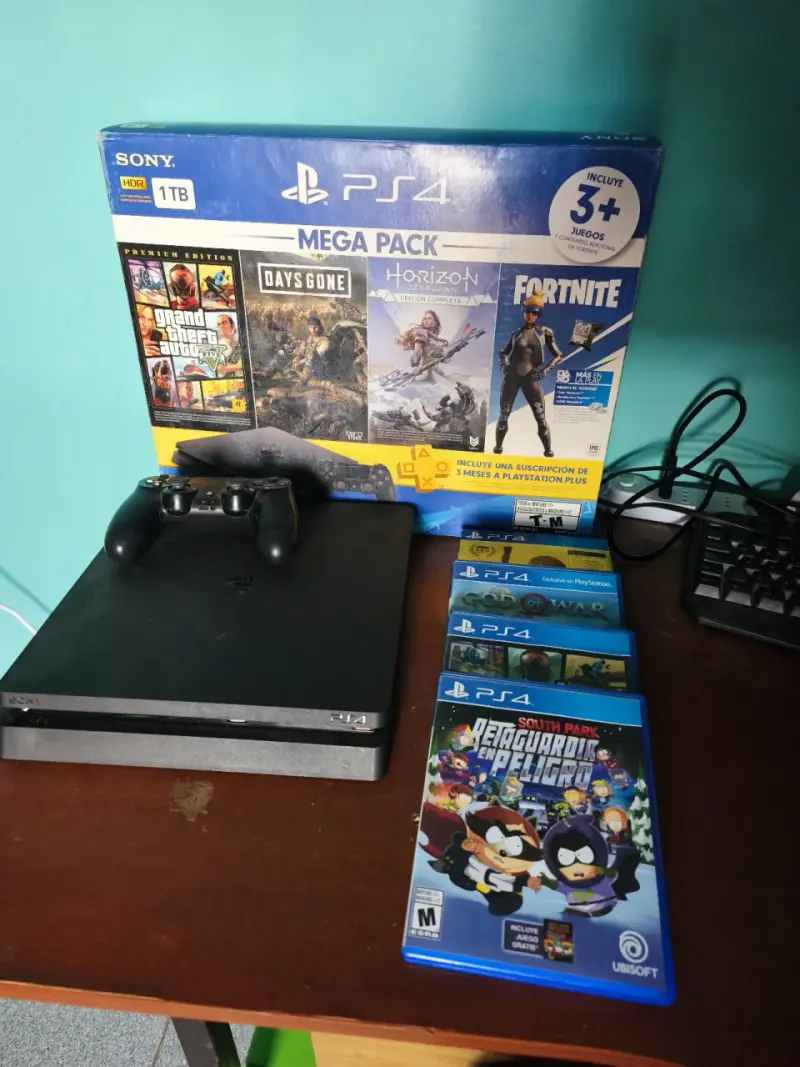 Consola PS4 Slim 1TB con Juegos - 3