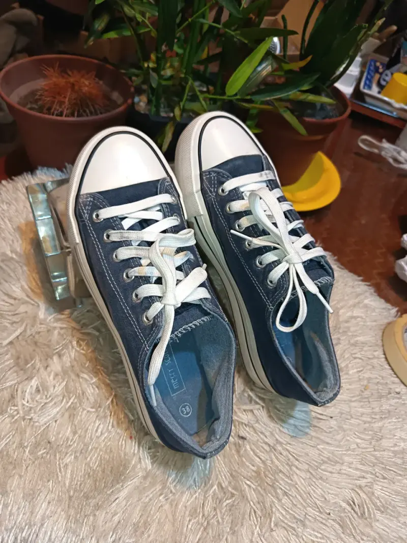 Zapatillas de lona azul con suela gruesa - 2