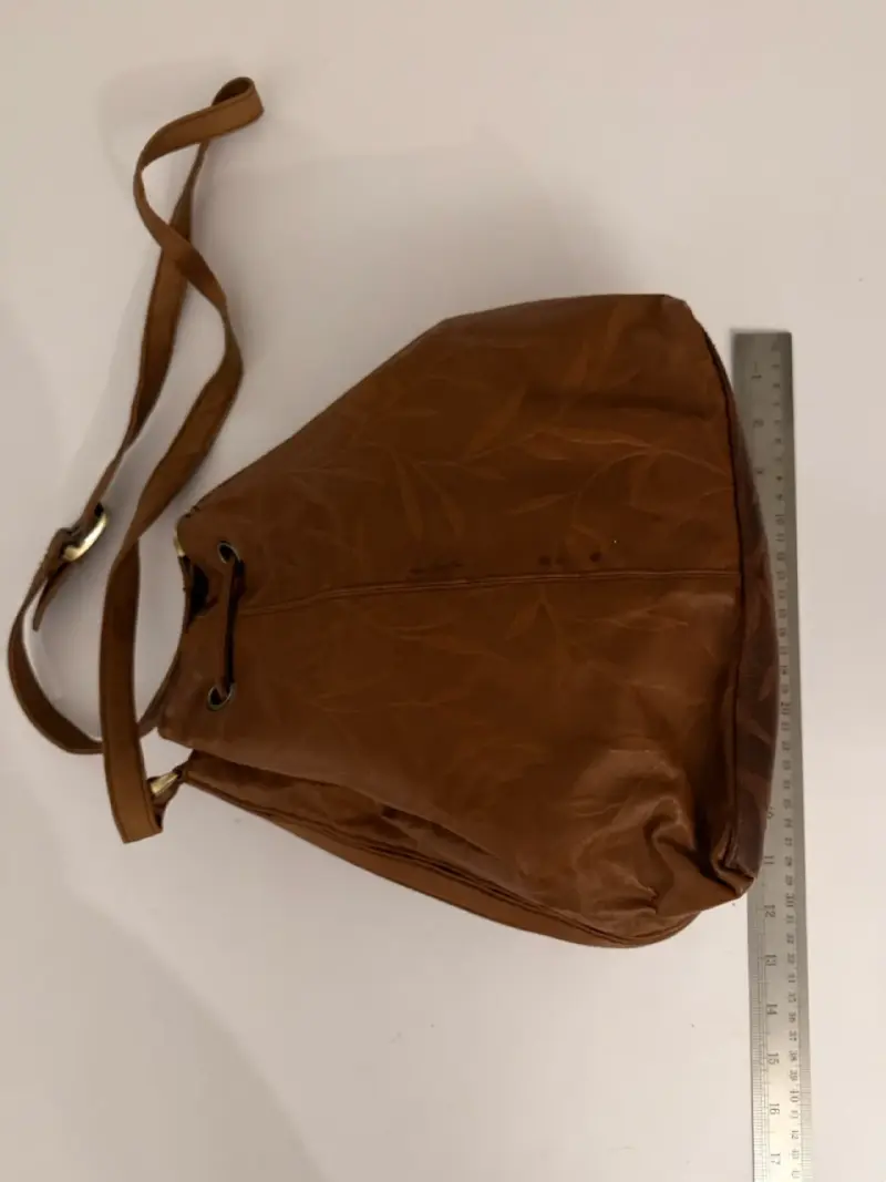 Bandolera marrón estilo saco - 2