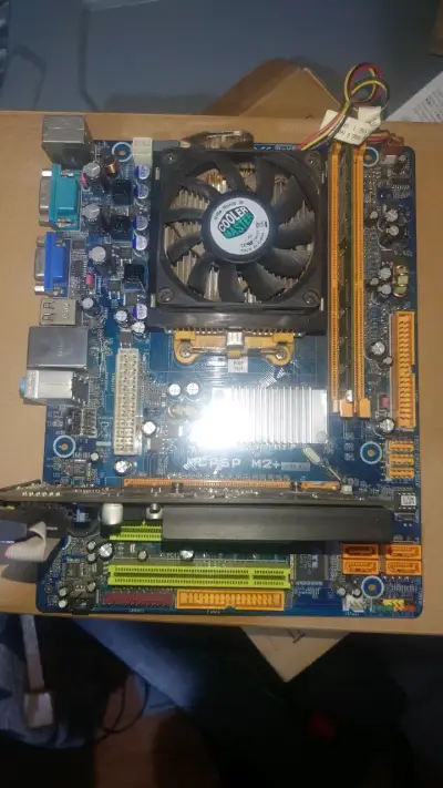 Placa Madre MCP6P M2+ 2gb ddr2 RETRO PC - miniatura 1