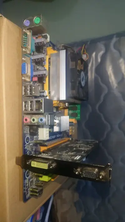 Placa Madre MCP6P M2+ 2gb ddr2 RETRO PC - miniatura 3