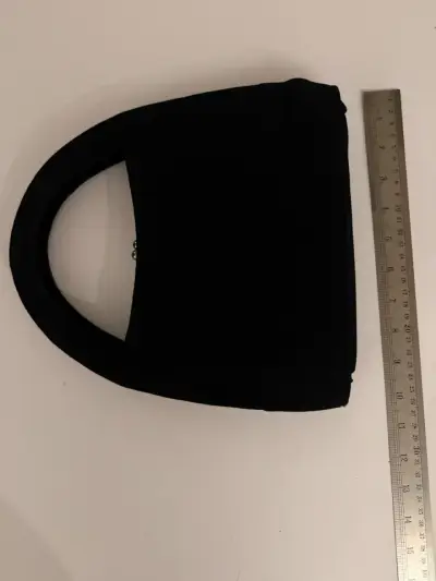 Bolso de mano negro elegante - miniatura 2