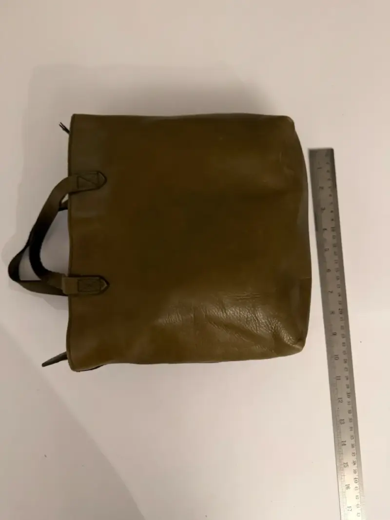 Bolso marrón con asas cortas - 2