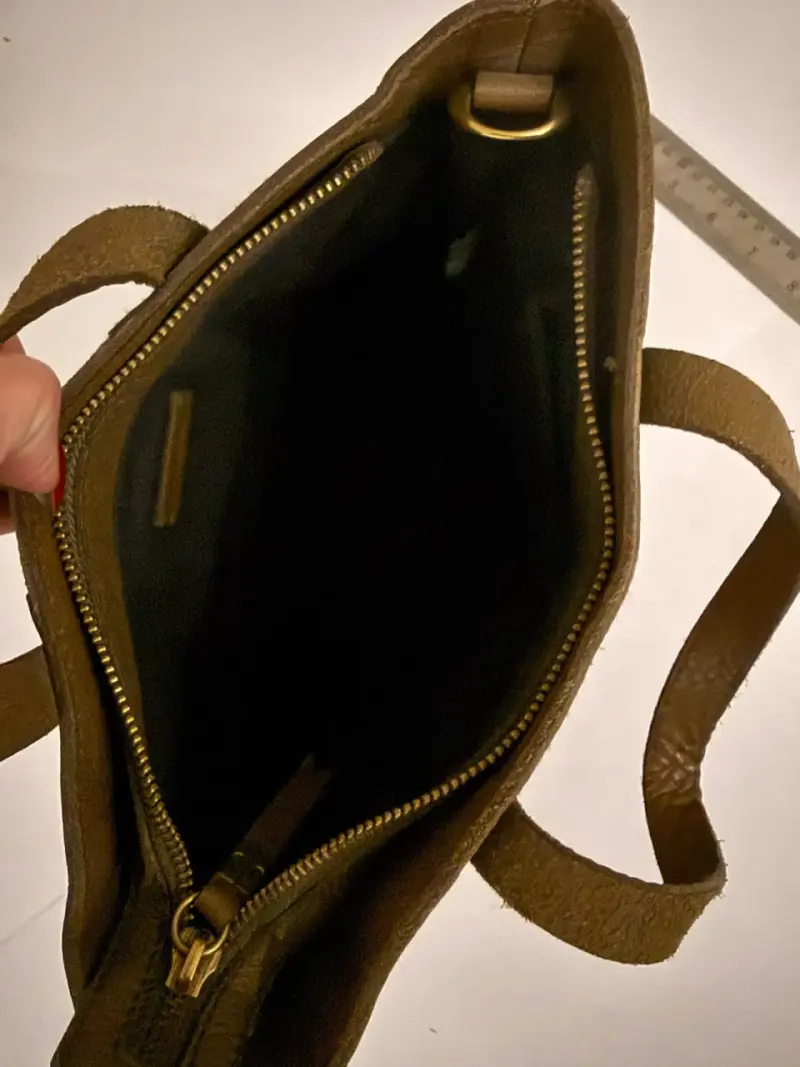 Bolso marrón con asas cortas - 3