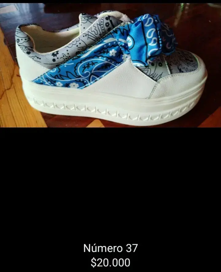 Botas de gamuza con hebillas y forro de piel - 3