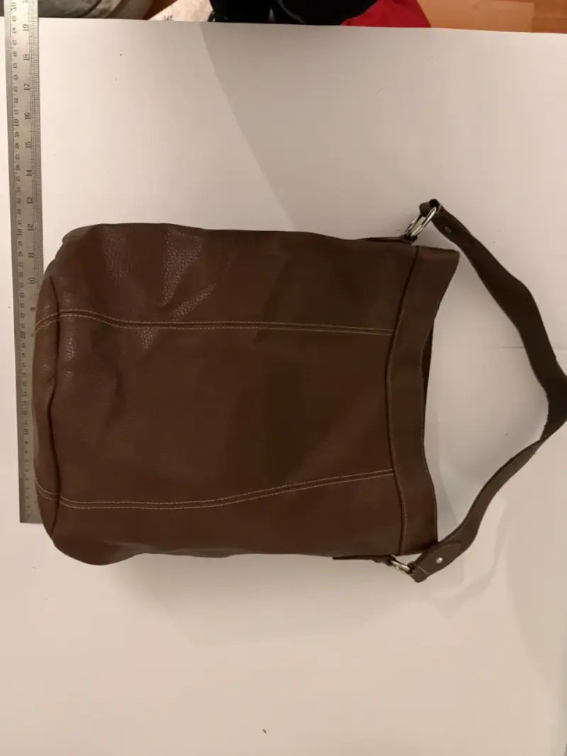 Bolso  marrón con asa ajustable - 2