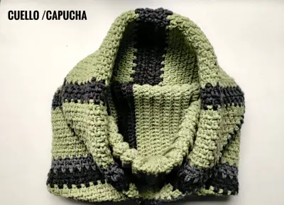 Cuello capucha tejido a mano, verde y gris - miniatura 2