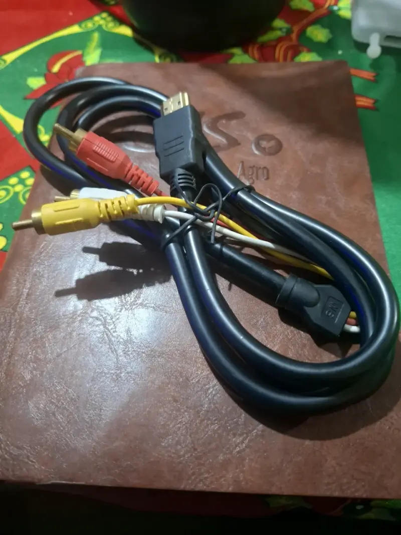 Cable Adaptador HDMI a 3 RCA (Audio y Video) - 1.5 - 2