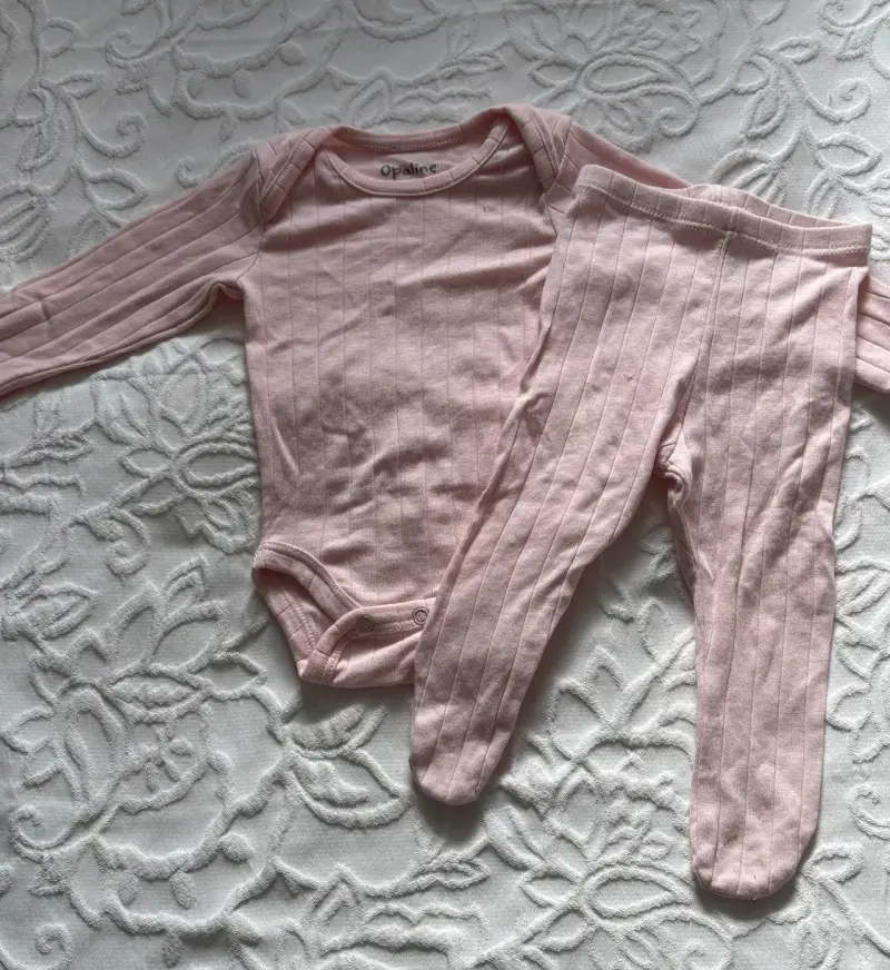 Conjunto body y pantalón rosado para bebé Opalin - 2