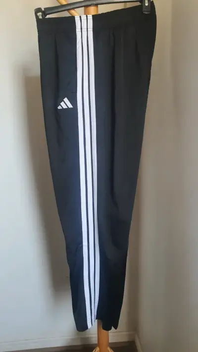 Buzo Adidas negro   L - miniatura 1