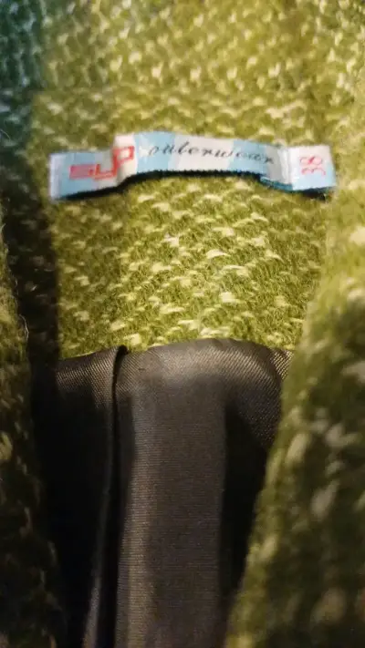 Abrigo verde de lana para mujer - miniatura 6
