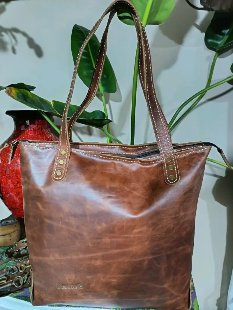 Bolso de 100% cuero marrón Lualca grande