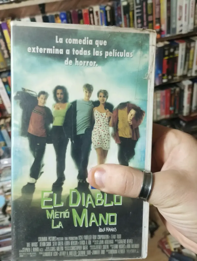 VHS El Diablo Metió La Mano comedia de terror - 1
