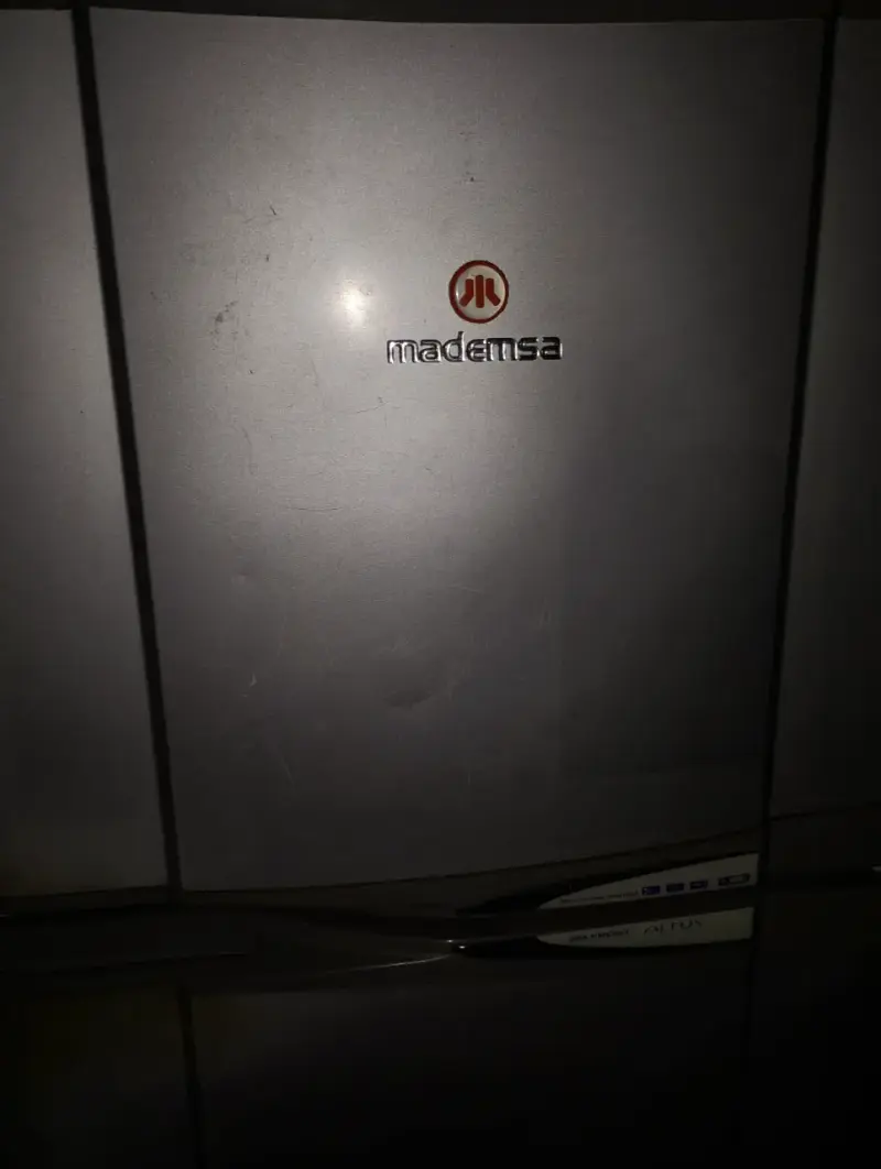Refrigerador Mademsa Altus con Sistema Multiflow - 1