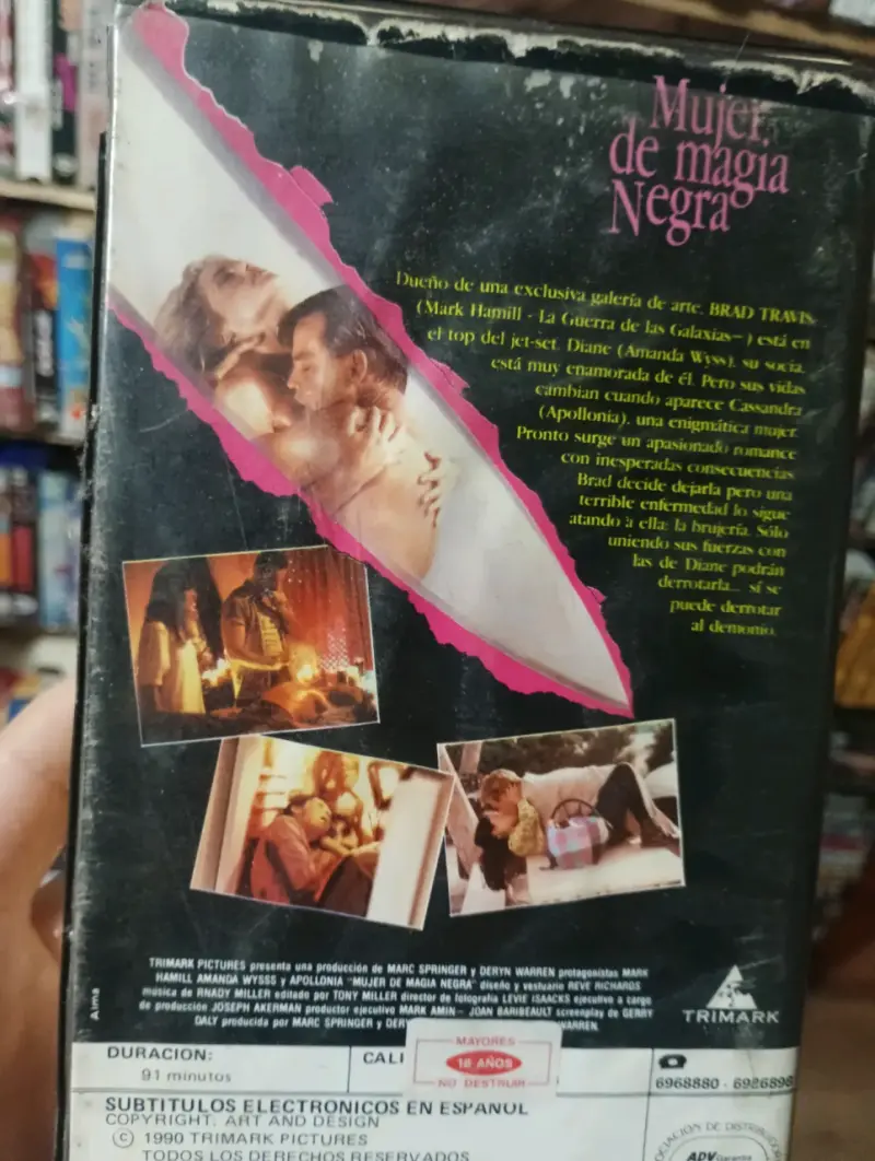 VHS Mujer de Magia Negra con Mark Hamill - 2