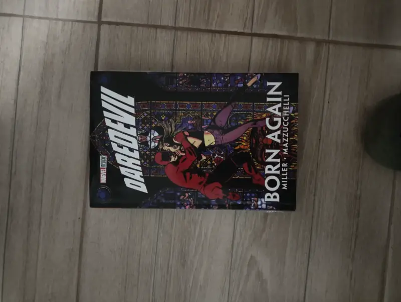 Cómic Daredevil Born Again de Frank Miller
