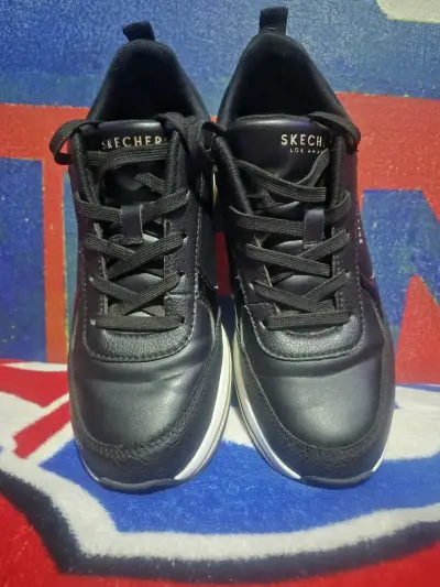 Zapatillas deportivas negras Skechers para mujer - miniatura 2